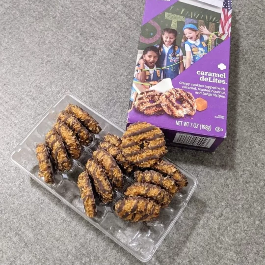 Box of samoas or caramel delites